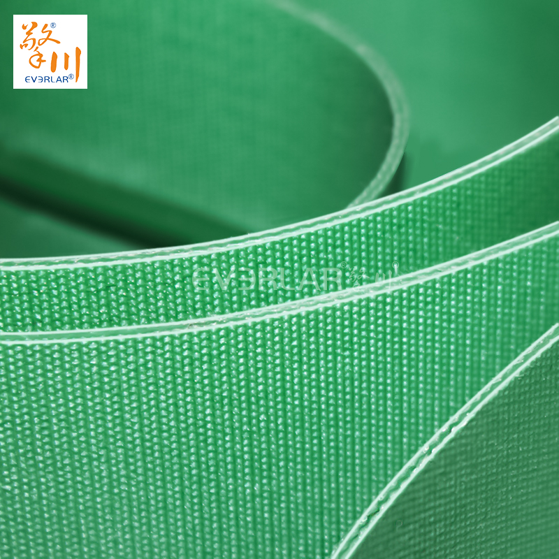 雙面纖維輸送帶綠色加導(dǎo)條防偏移包裝行業(yè)物料傳送皮帶定制
