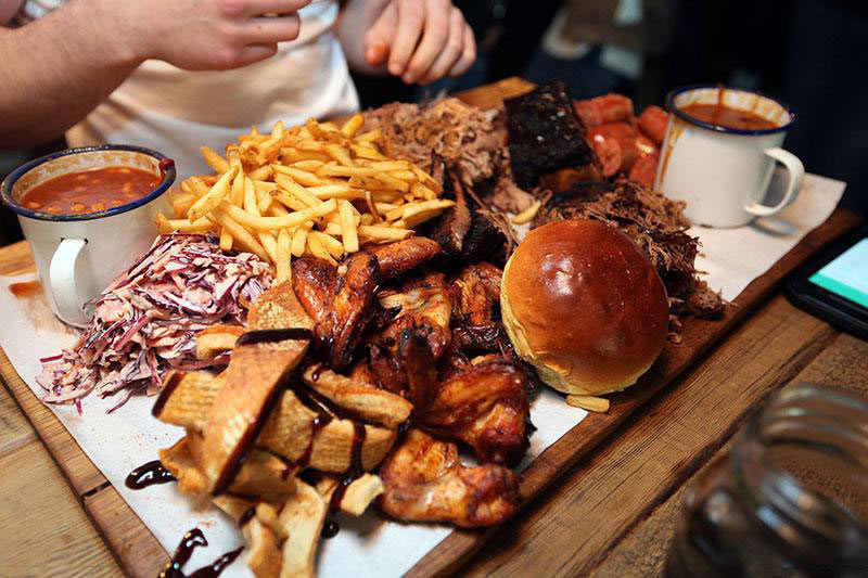 央視批有的大胃王吃播浪費(fèi)嚴(yán)重 央視批有的大胃王吃播浪費(fèi)嚴(yán)重